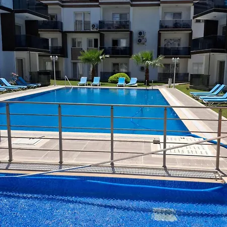 Διαμέρισμα Pinar C5 *